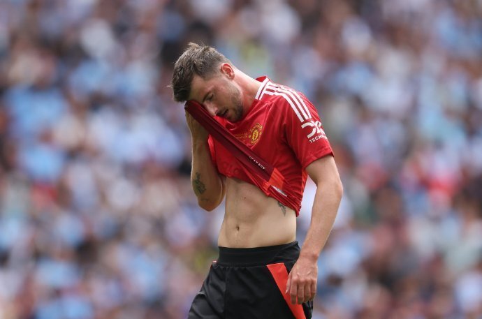 开云娱乐-包含布莱顿迎社区盾关键赛，加时末段队长鼓劲，悬念犹存，控场能力受关注的词条