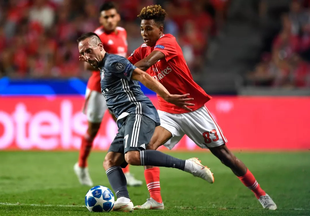 开云APP下载-广东宏远迎欧冠关键赛，今夜扳平良机，悬念犹存，团队化学反应显著的简单介绍